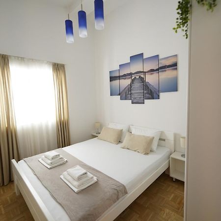 Apartments Loncar-Near Zrce Beach Novaglia Esterno foto